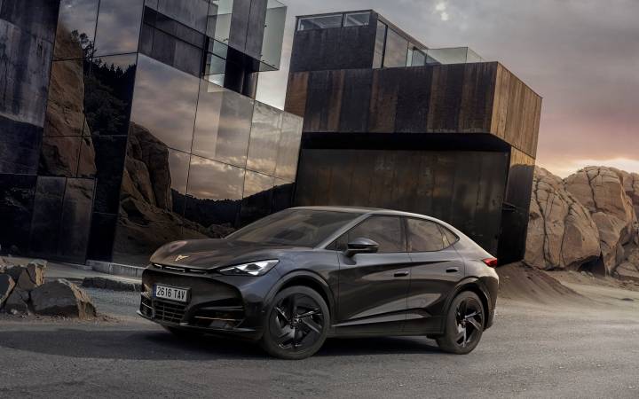 Cupra Tavascan adopte une finition Black Edition pour un look plus affirmé