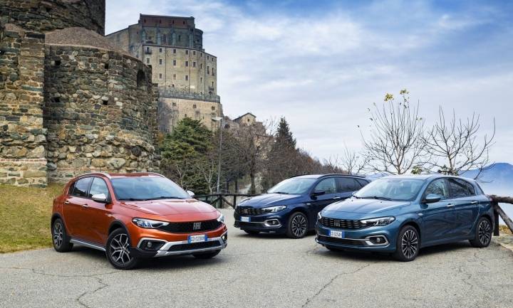 La Fiat Tipo restylée adopte une nouvelle déclinaison Cross