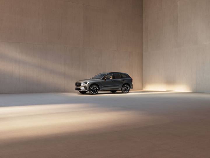 Nouveau Volvo X60 restylé (2025) : près de 8 ans après sa sortie, le SUV suédois s'offre un second restylage pour rester dans la course