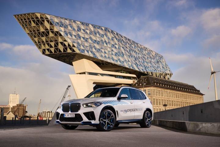 BMW : des véhicules roulant à l'hydrogène en essai