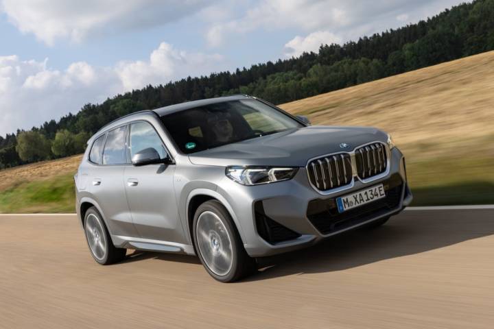 BMW X1 : comment expliquer le succès du SUV compact en 2024 ?