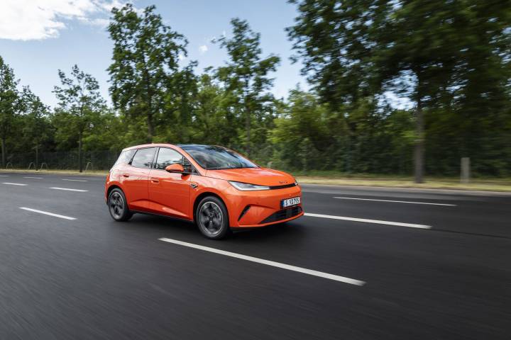 Nouvelle BYD Dolphin G (2026) : la citadine hybride rechargeable aux 1 000 km d’autonomie disponible dès 23 990 euros