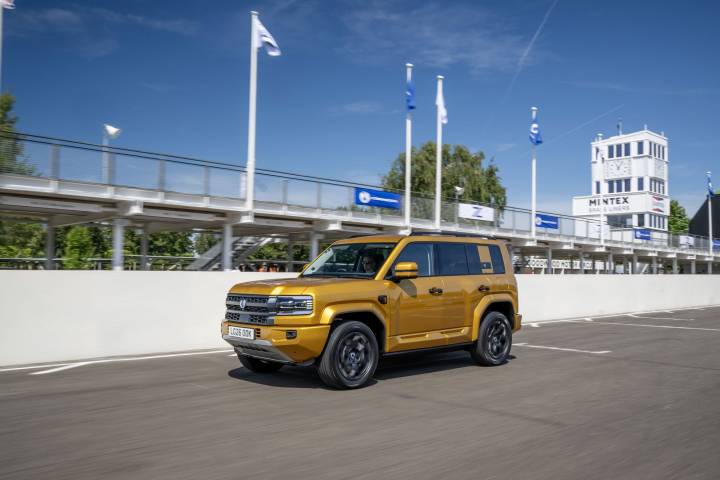 Denza Bao 5 (2026) : un nouveau grand SUV hybride rechargeable de 544 ch arrive en France