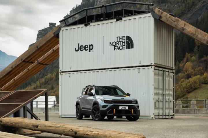 Avec cette version du Jeep Avenger, le constructeur démontre qu'une motorisation hybride peut-être adaptée à l'aventure !