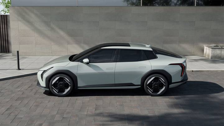 Kia EV4 : voici tout ce qu'il faut savoir de la berline électrique avant sa présentation officielle