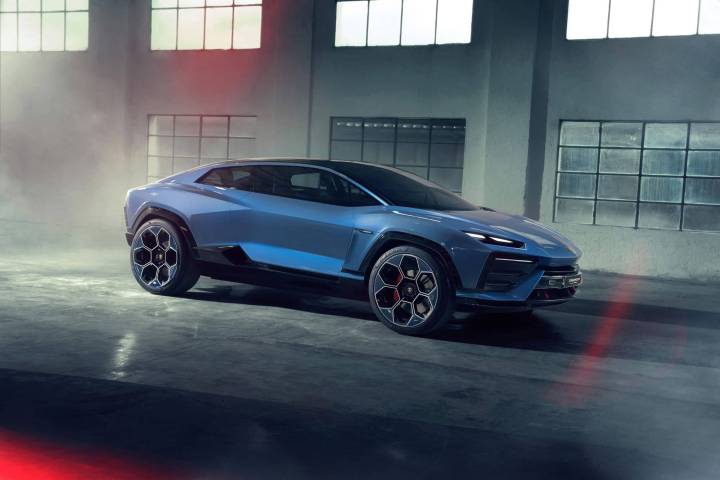 Initialement attendue en 2028, la première voiture 100 % électrique de Lamborghini a été reportée d'une année