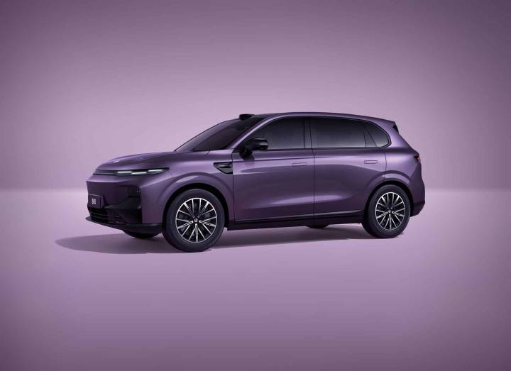 Leapmotor lance le B10 avec un tarif agressif sur le marché français : les Renault Scénic, Peugeot E-3008 et autres Citroën ë-C5 Aircross  n’ont qu’à bien se tenir !