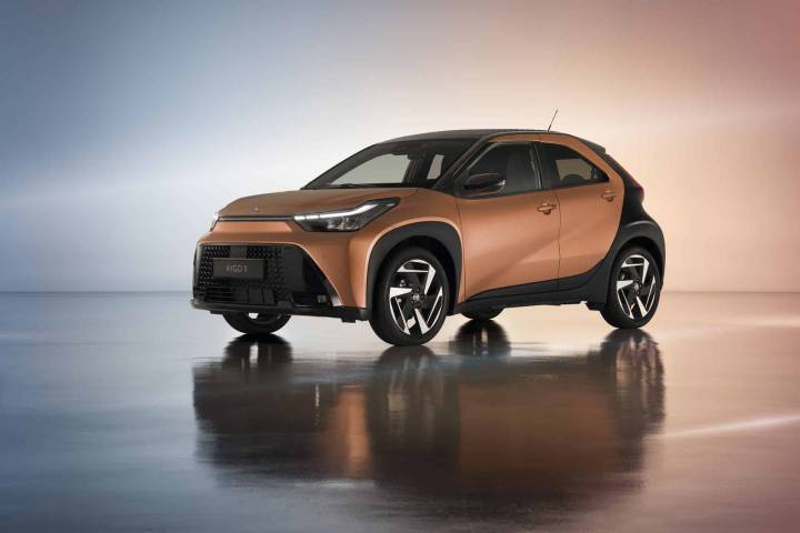 Toyota Aygo X : la plus petite des Toyota passe enfin à l’hybride !