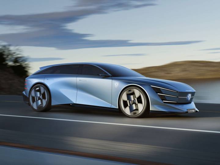 Alors que Peugeot étudiait le projet d'un grand break électrique pour remplacer la 508, il ne sera finalement pas lancé en France