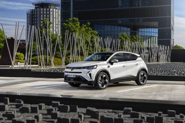 Renault Captur et Symbioz : les SUV français ont droit à un nouveau moteur full hybrid E-Tech de 160 chevaux