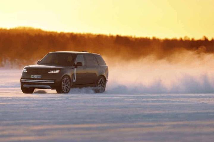 Land Rover prépare une toute nouvelle version inédite du Range Rover
