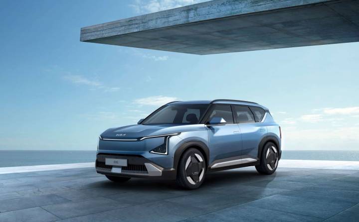 La gamme électrique de Kia va bientôt s'agrandir : le Kia EV5 a les Peugeot E-3008 et Renault Scénic E-Tech en ligne de mire