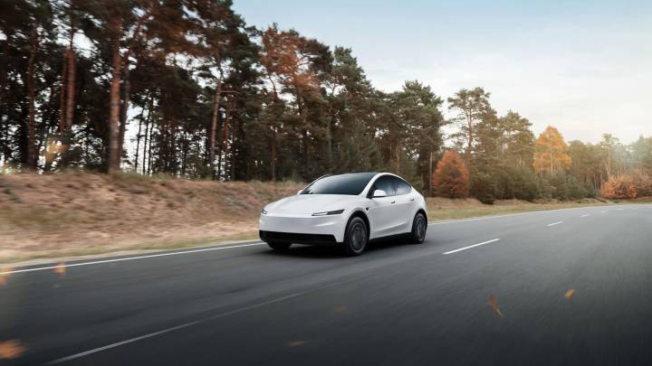 Le Tesla Model Y passe sous la barre des 30 000 euros : une première pour la marque