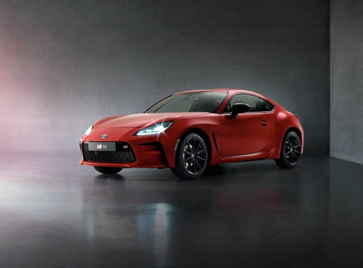 Pourquoi Toyota a vendu plus de voitures sportives en 2023 que d'hybrides rechargeables ?