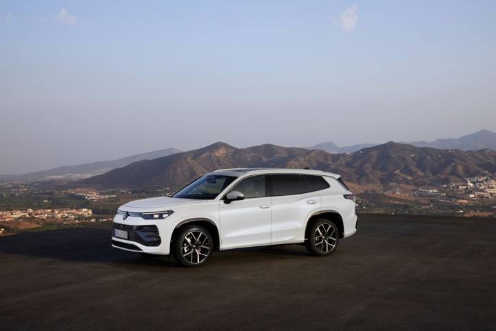 Volkswagen Tayron 2024 : voici le nouveau SUV familial 7 places !