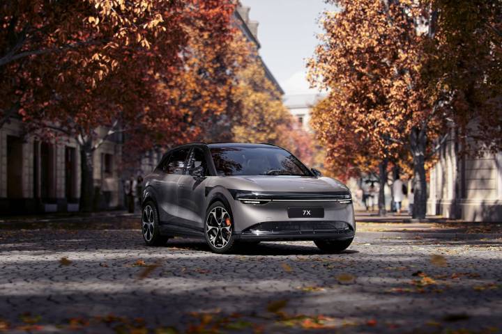 Cette voiture électrique de Zeekr, qui se recharge en un temps record, débarque enfin en Europe