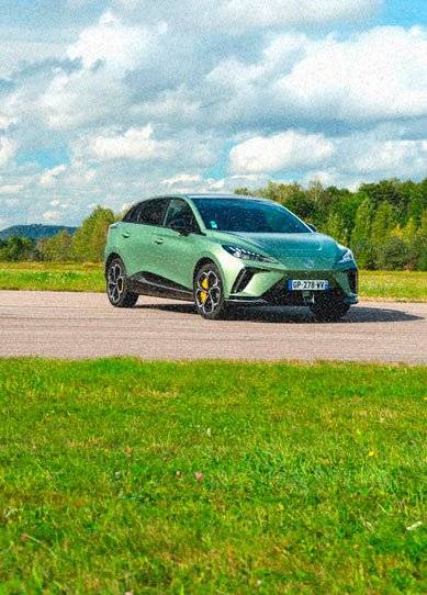 Essai de la MG 4 XPOWER : plus de 400 ch pour moins de 40 000 euros !