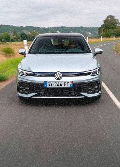 Essai de la Volkswagen Golf GTE (2024) : peut-on concilier écologie et sensations fortes ?