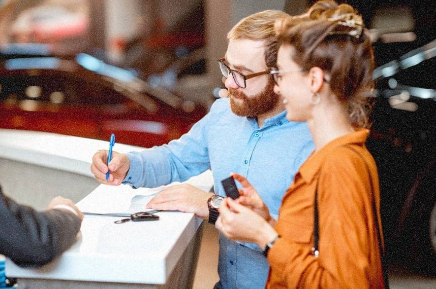 Comment vérifier le bon de commande d'une voiture neuve ?